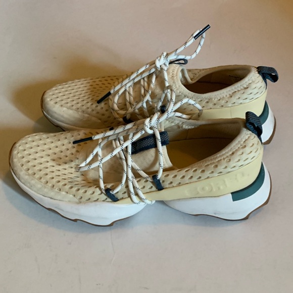 Sorel Kinetic Impact Sneakers 7.5 - Picture 3 of 11